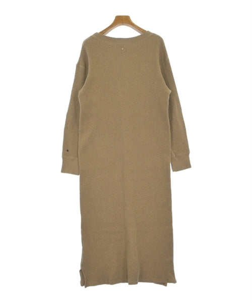 CONVERSE TOKYO ชุดเดรส