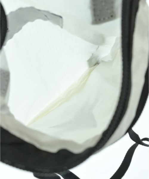 CONVERSE TOKYO กระเป๋าสะพาย