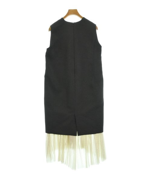 styling/ ชุดเดรส