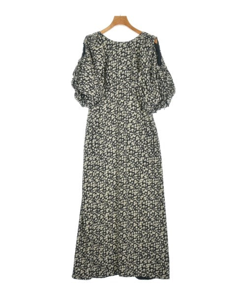 styling/ ชุดเดรส