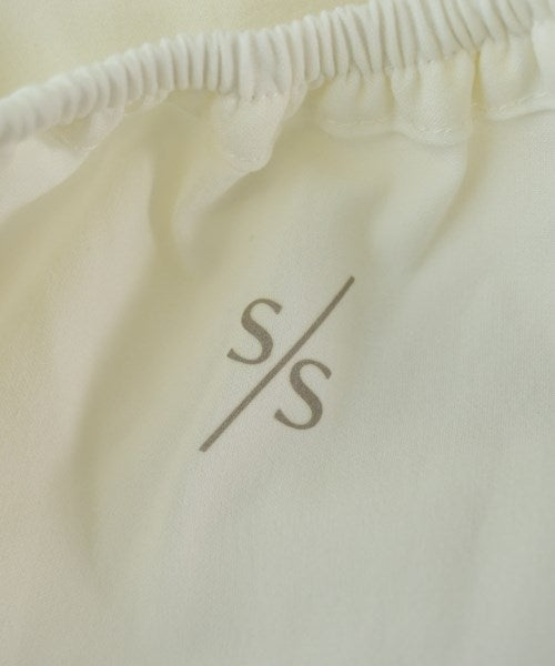 styling/ กระโปรงยาวถึงเข่า