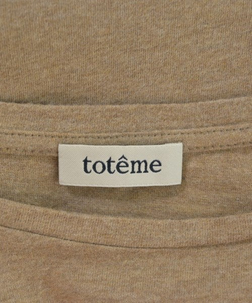 TOTEME เสื้อยืด/เสื้อท็อปส์