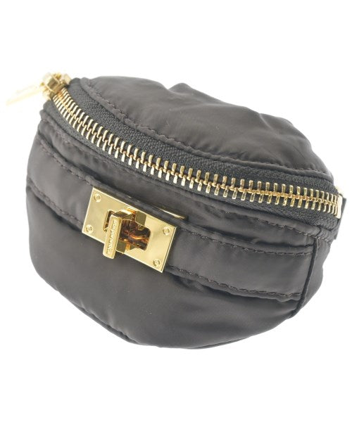 sitta parantica กระเป๋า