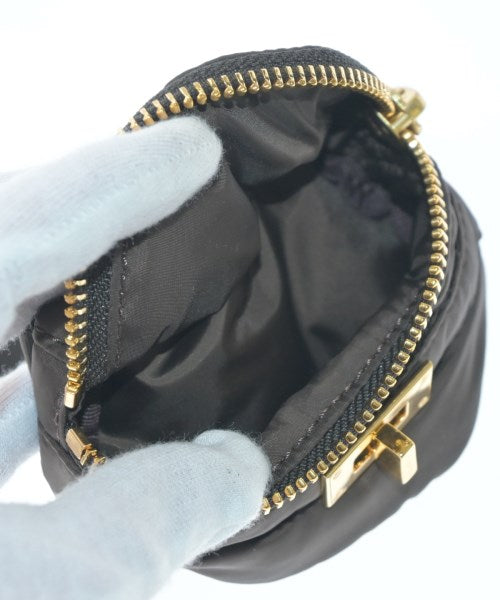 sitta parantica กระเป๋า