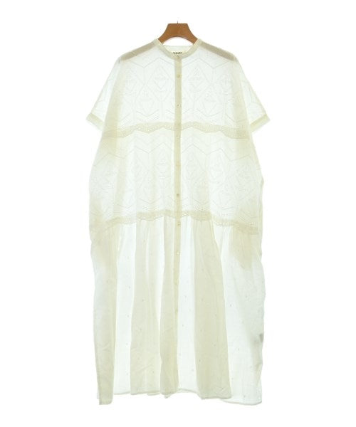 tumugu: เดรสที่เป็นเสื้อเชิ้ตตัวยาว