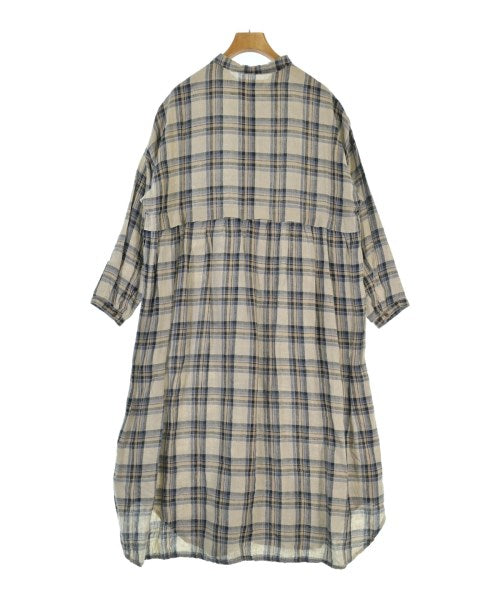 tumugu: เดรสที่เป็นเสื้อเชิ้ตตัวยาว