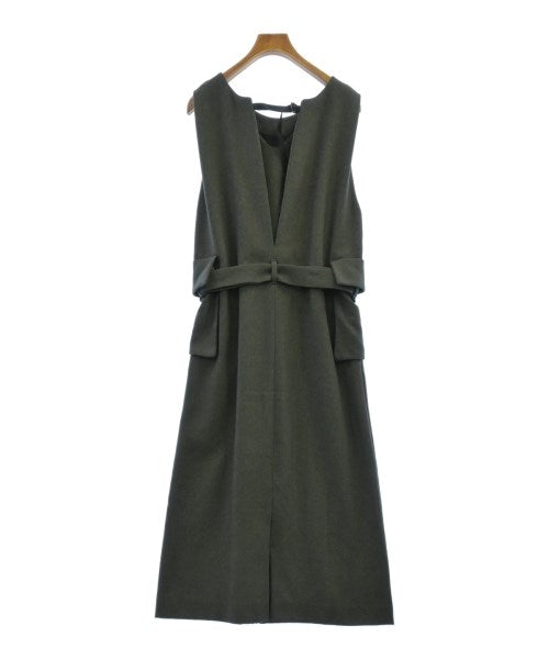 nota della mano sinistra ชุดเดรส