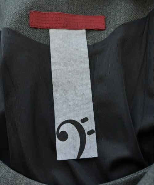 nota della mano sinistra ชุดเดรส