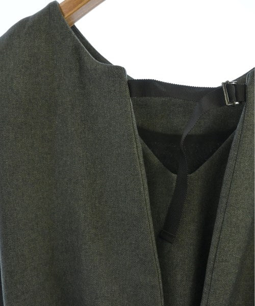 nota della mano sinistra ชุดเดรส