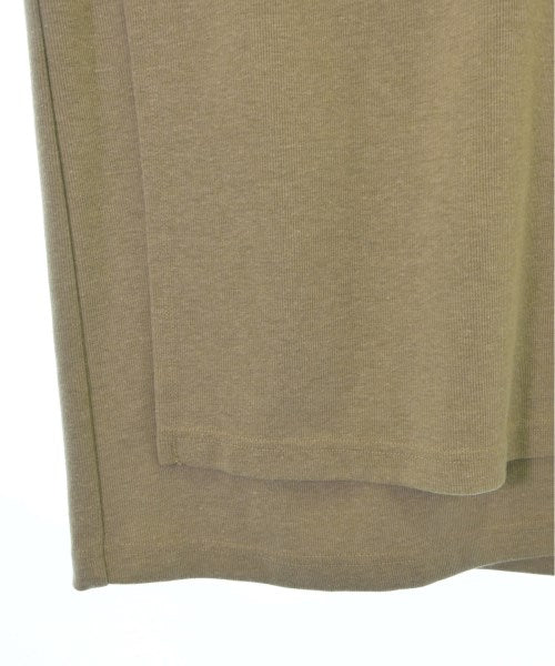 nota della mano sinistra ชุดเดรส