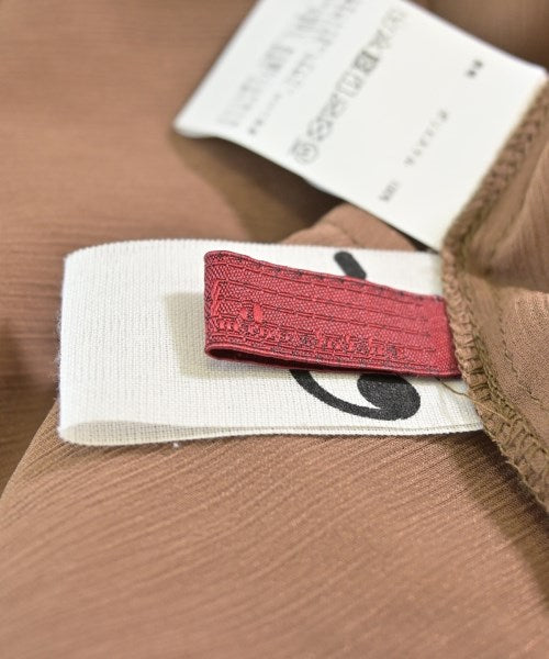 nota della mano sinistra เสื้อสตรี