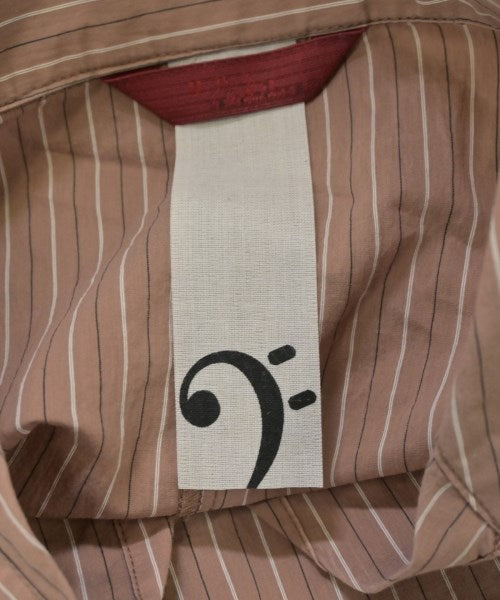 nota della mano sinistra เดรสที่เป็นเสื้อเชิ้ตตัวยาว