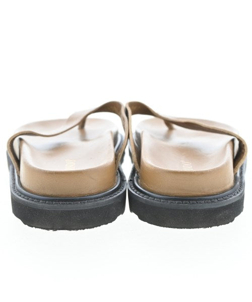 CAMINANDO รองเท้าแตะ