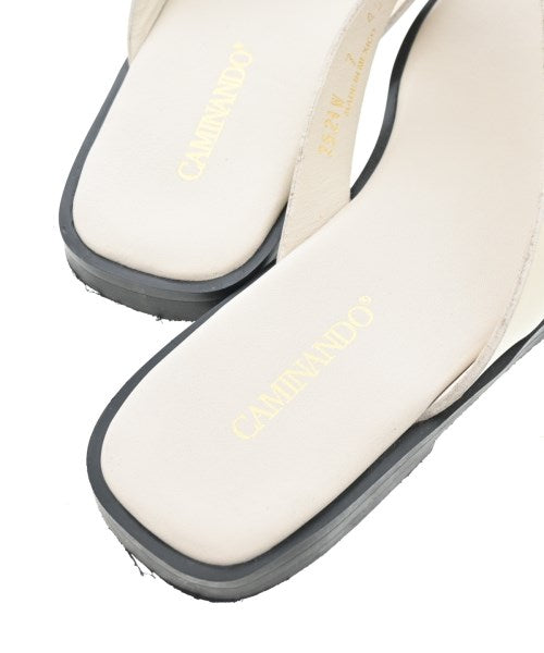 CAMINANDO รองเท้าแตะ