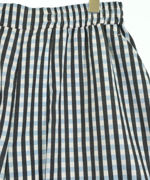 Sise กางเกงขาสั้น