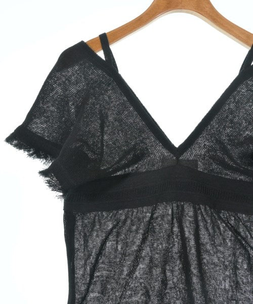 TAN เสื้อแขนกุด