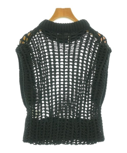 TAN เสื้อแขนกุด