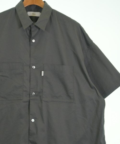 Graphpaper เสื้อลำลอง