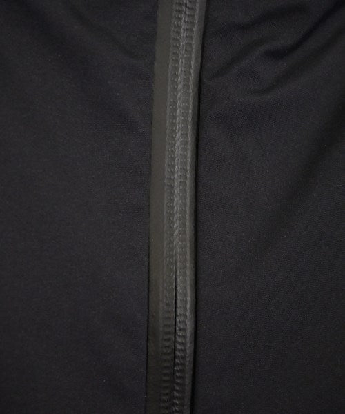 Graphpaper เสื้อพาร์กาภูเขา