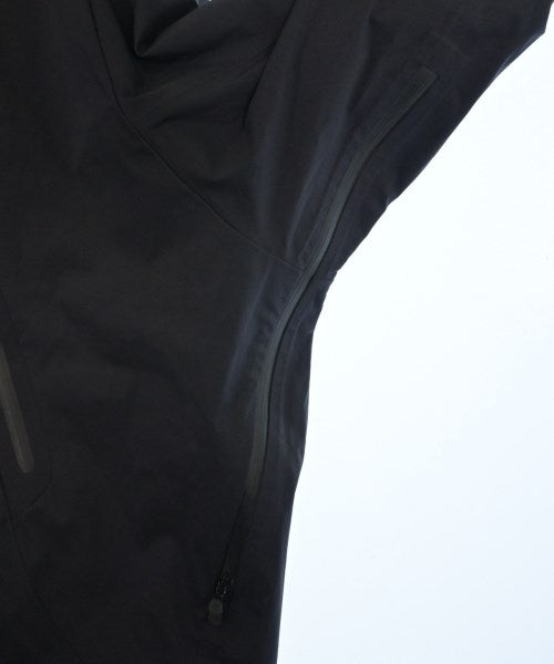 Graphpaper เสื้อพาร์กาภูเขา