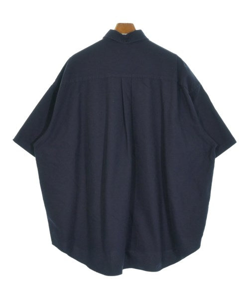 Graphpaper เสื้อลำลอง