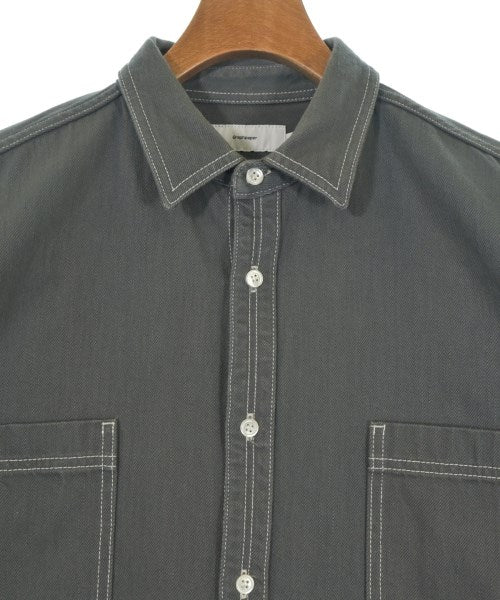 Graphpaper เสื้อลำลอง