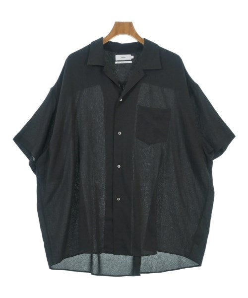 Graphpaper เสื้อลำลอง