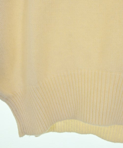 Cloche เสื้อกันหนาว