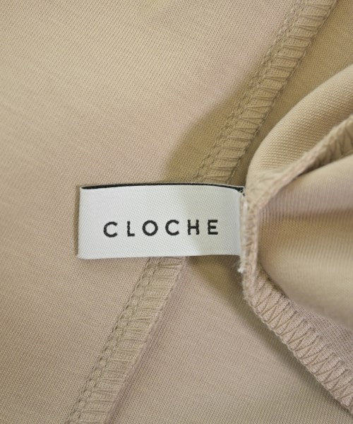 Cloche เสื้อฮู้ด