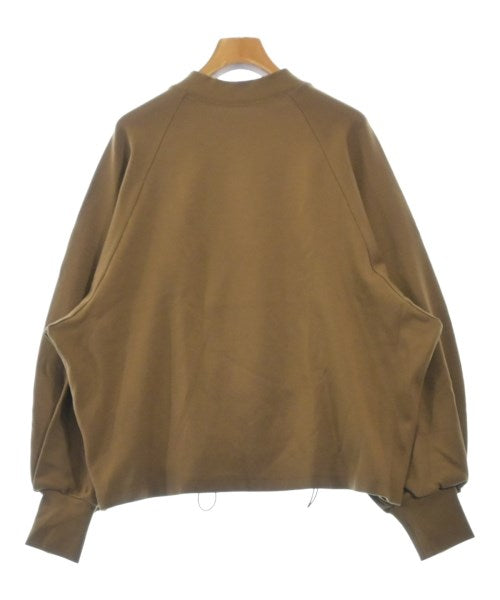 Cloche เสื้อยืด/เสื้อท็อปส์