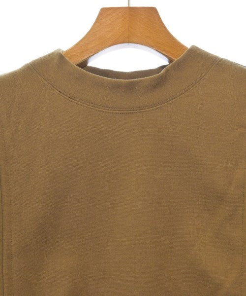 Cloche เสื้อยืด/เสื้อท็อปส์