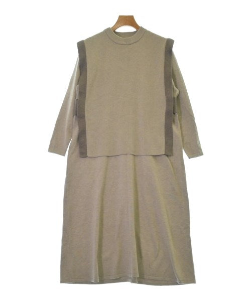 RIM.ARK ชุดเดรส