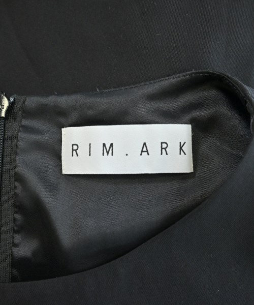 RIM.ARK ชุดเดรส
