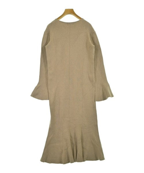 RIM.ARK ชุดเดรส