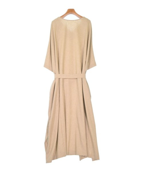 RIM.ARK ชุดเดรส