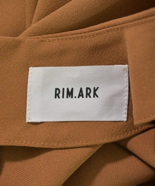 RIM.ARK ชุดสูทแบบครบเซต (อื่นๆ)