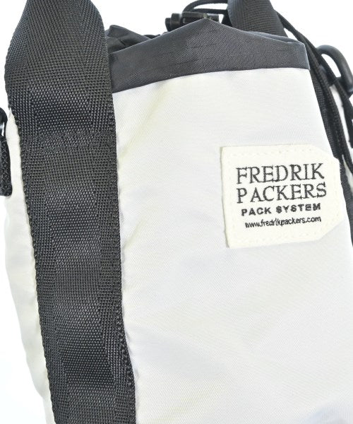 FREDRIK PACKERS กระเป๋าถือ