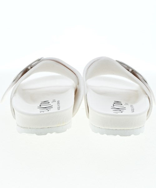 PLAKTON รองเท้าแตะ