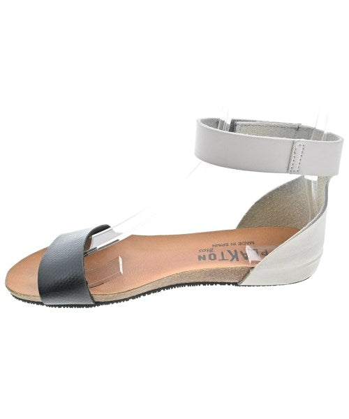 PLAKTON รองเท้าแตะ