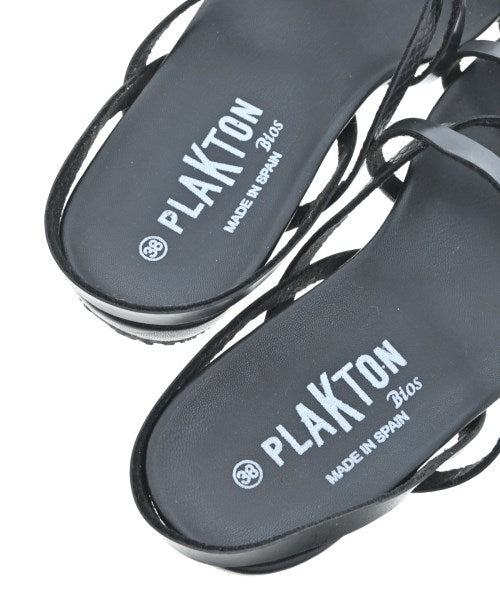 PLAKTON รองเท้าแตะ