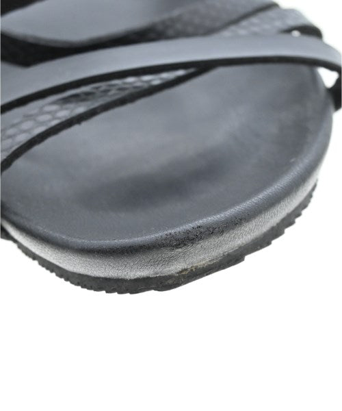 PLAKTON รองเท้าแตะ