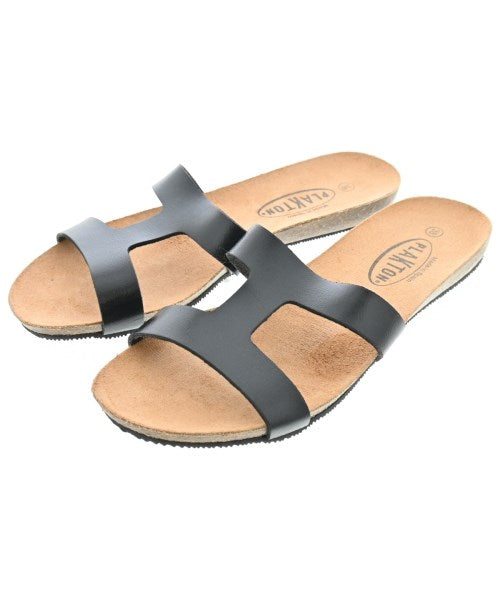 PLAKTON รองเท้าแตะ