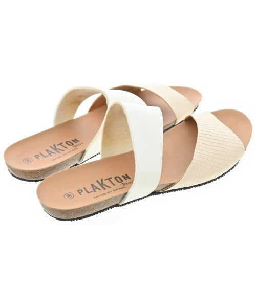 PLAKTON รองเท้าแตะ