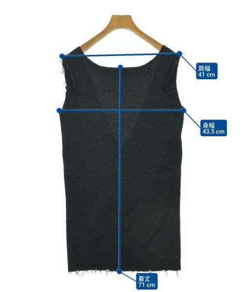 PERVERZE เสื้อแขนกุด