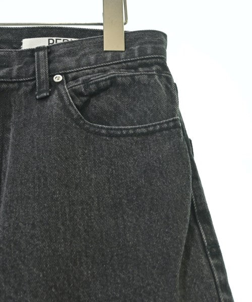 PERVERZE ยีนส์