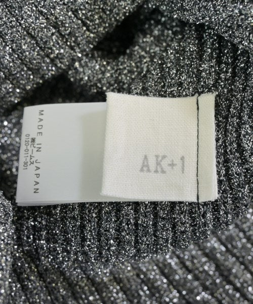 AK+1 by EFFE BEAMS เสื้อกันหนาว