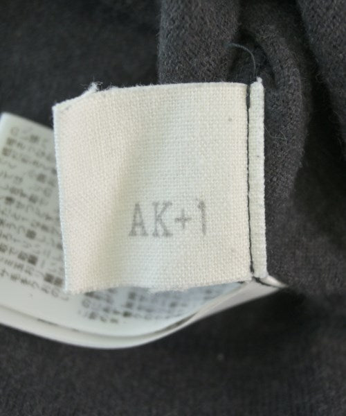 AK+1 by EFFE BEAMS เสื้อยืด/เสื้อท็อปส์