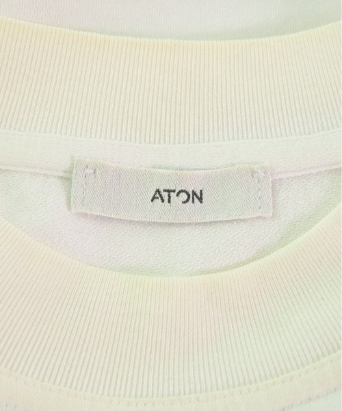 ATON เสื้อยืด/เสื้อท็อปส์