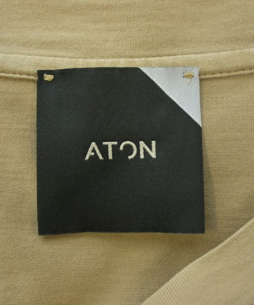 ATON เสื้อยืด/เสื้อท็อปส์