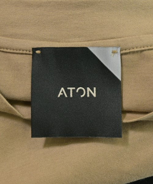 ATON เสื้อยืด/เสื้อท็อปส์